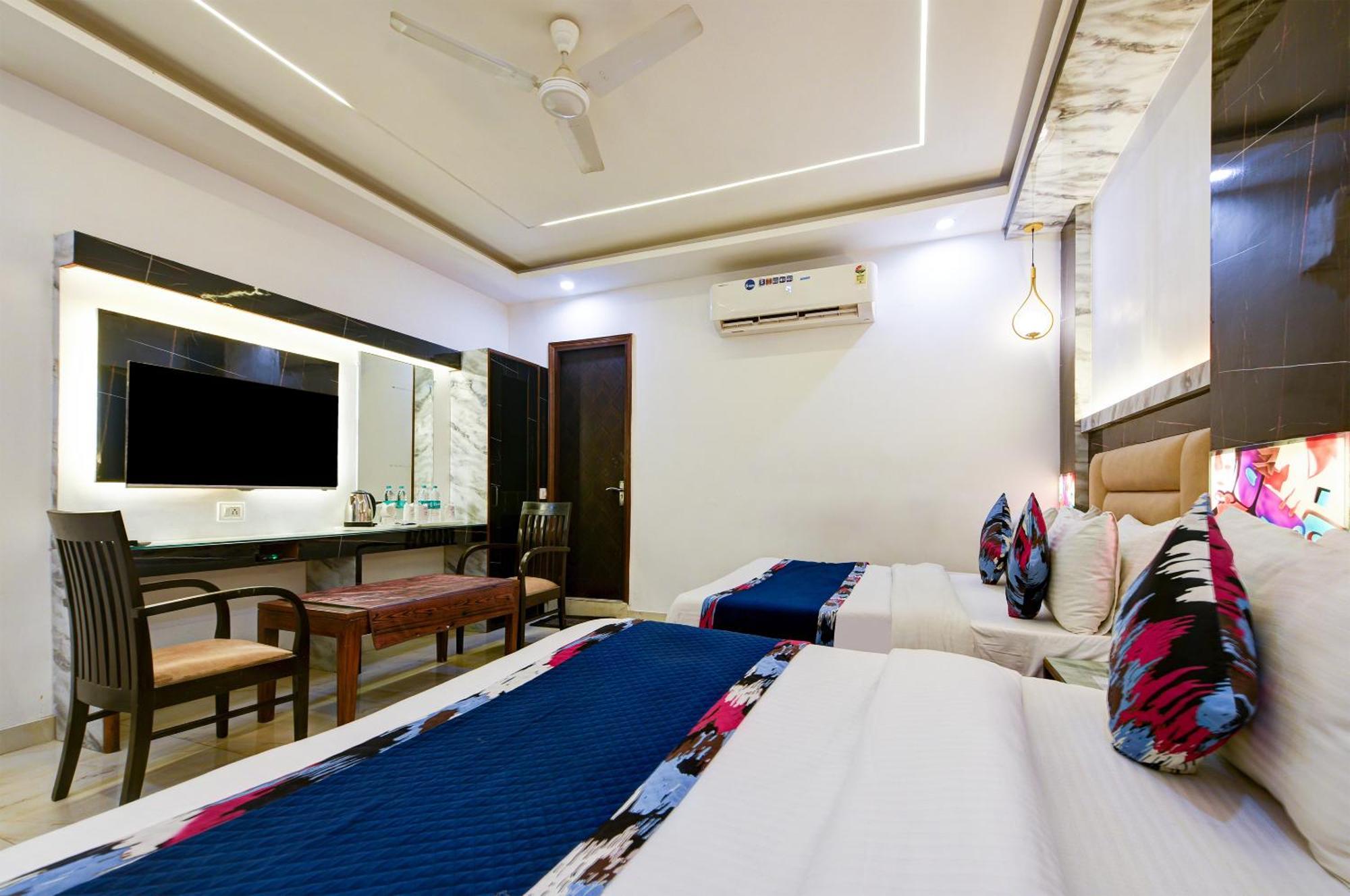 Hotel Shri Vinayak In City Centre At New Delhi Railway Station-By Rcg Hotels מראה חיצוני תמונה