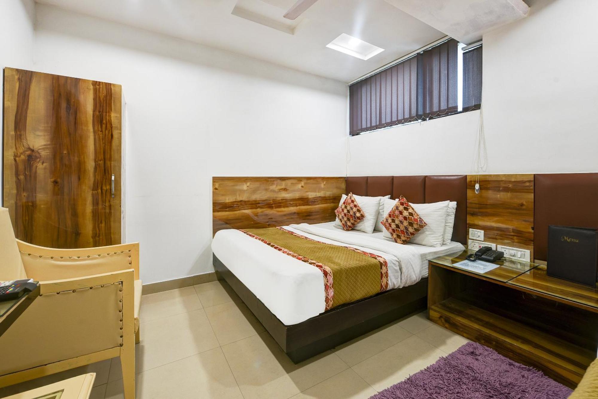 Hotel Shri Vinayak In City Centre At New Delhi Railway Station-By Rcg Hotels מראה חיצוני תמונה